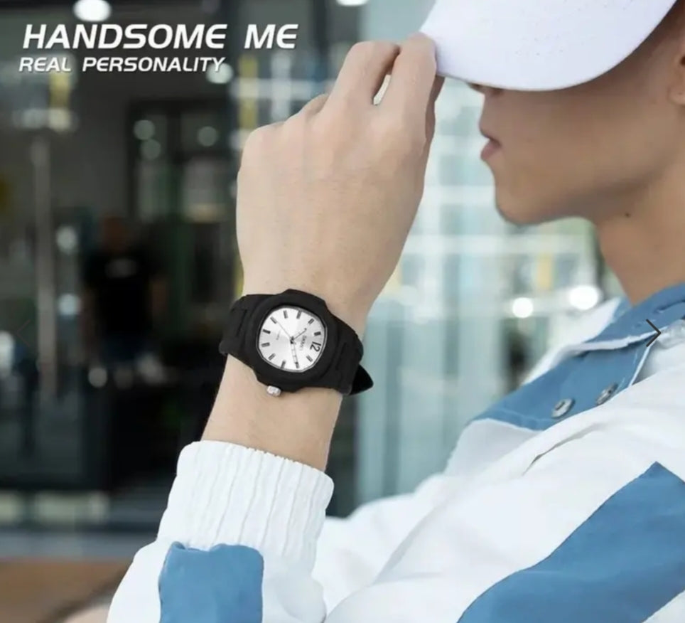 SKMEI MEN /WOMEN WATCH