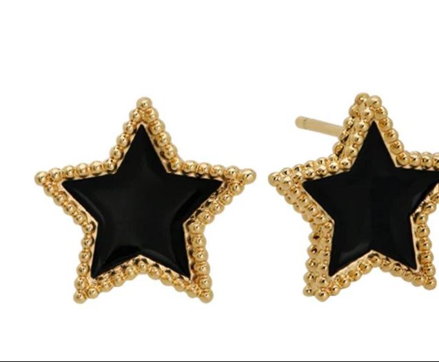 4 leaf panded + 4 pair ear studs in gold plate